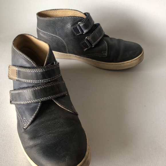 High top blue leather sneakers with velcro closure - Picture 2 of 5